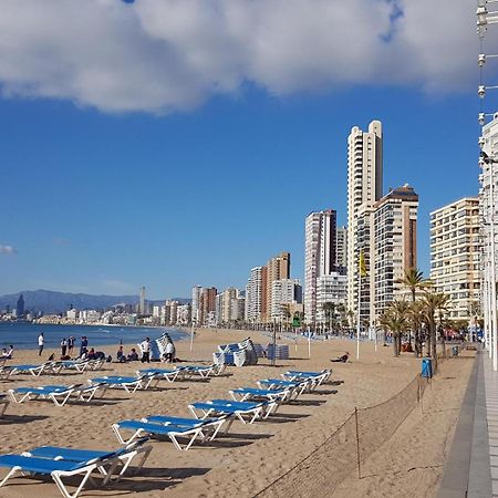 Los Caballos Vip Playa Levante Benidorm Bagian luar foto