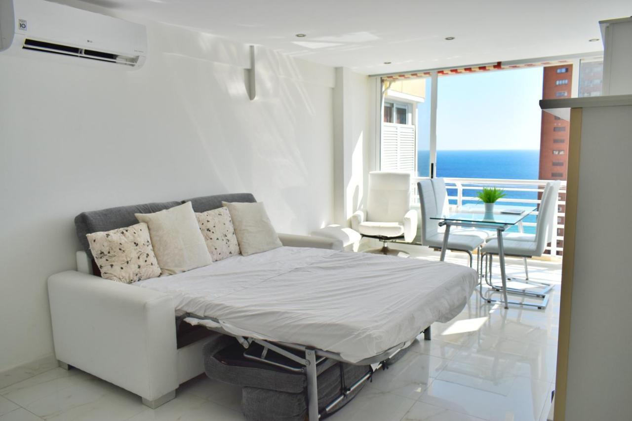 Los Caballos Vip Playa Levante Benidorm Bagian luar foto