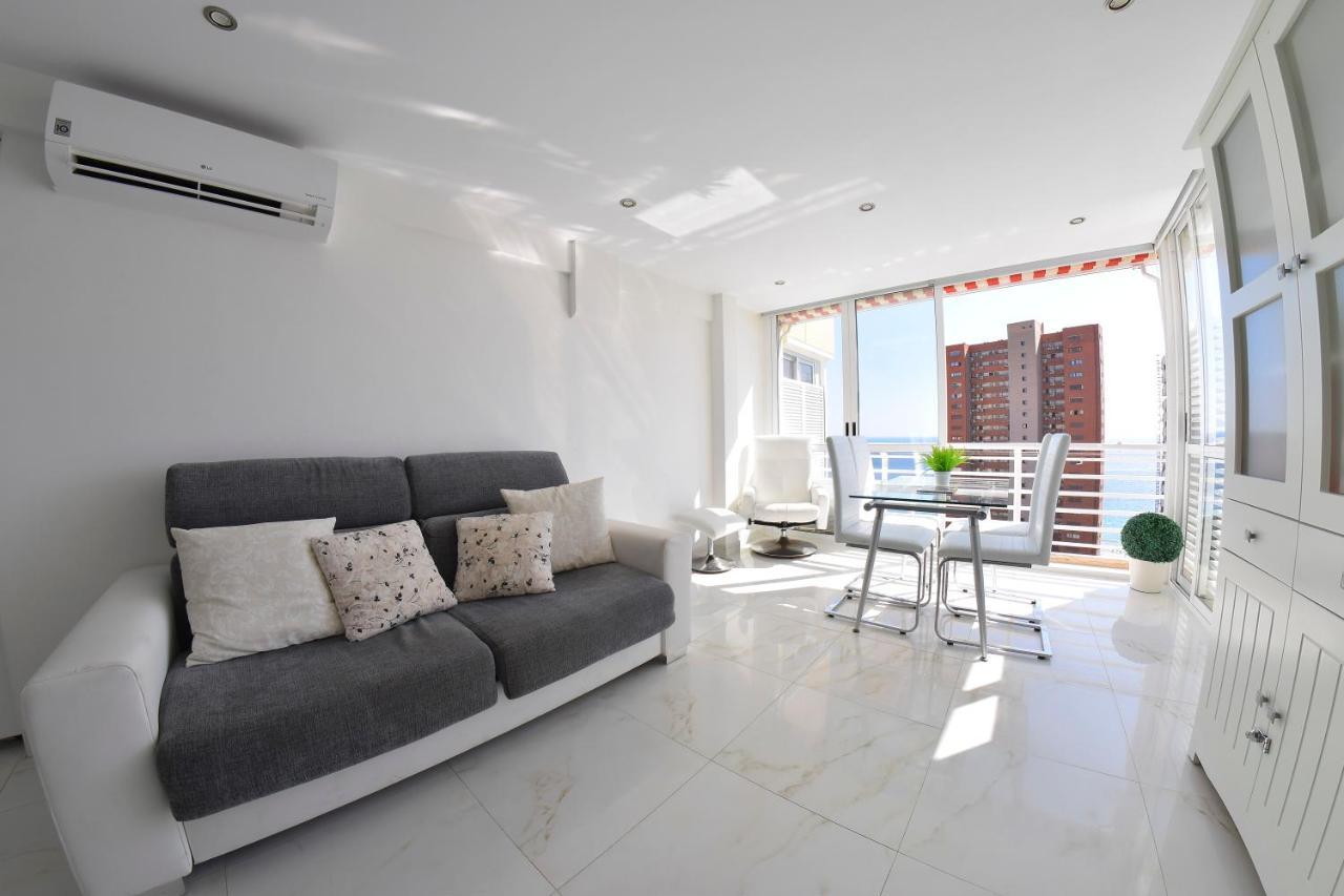 Los Caballos Vip Playa Levante Benidorm Bagian luar foto